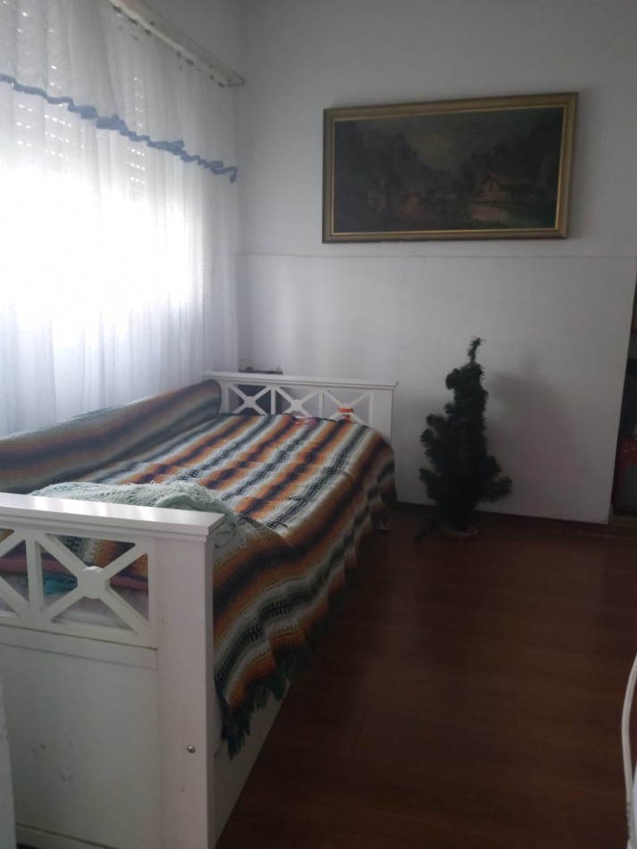 Venta de casa 3 ambientes mas departamento en los Pinares Mar del Plata