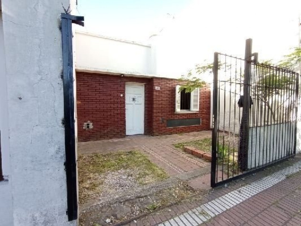 Venta de Casa 3 ambientes mas departamento en Mar del Plata