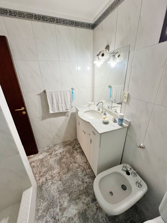 Venta de Piso exclusivo 3 ambientes en el centro