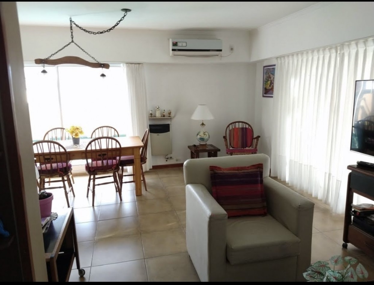 Venta Departamento Tipo Penthouse 4 ambientes con terraza y parrilla Zona Aldrey