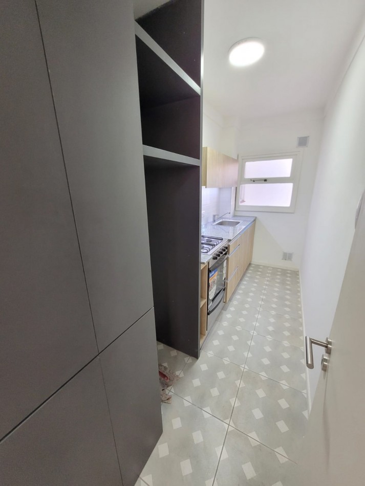 Venta Departamento 2 ambientes con Balcon Saliente en La Perla