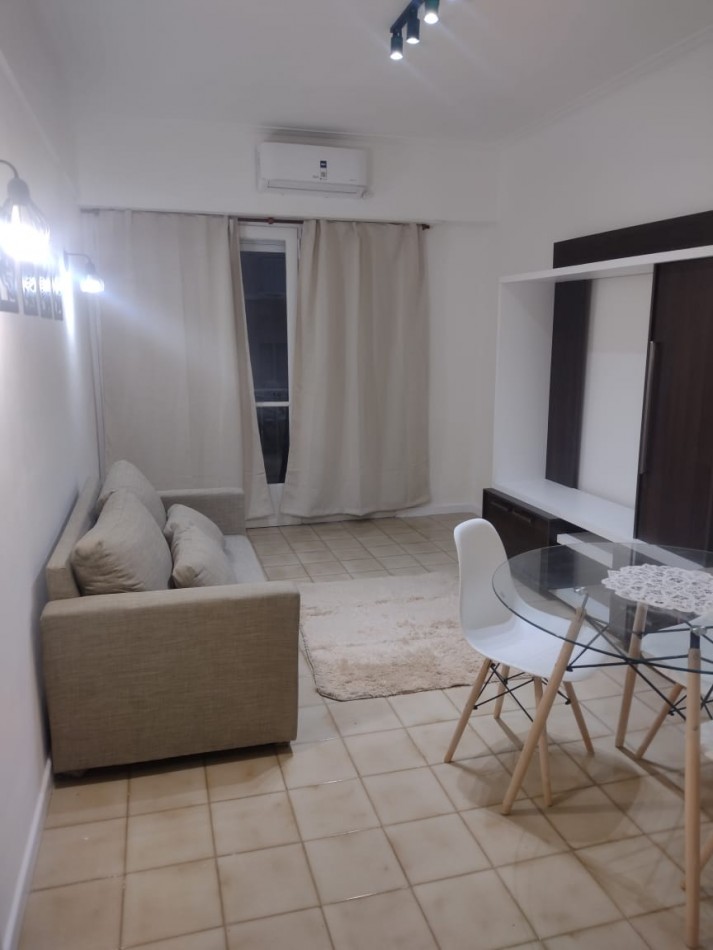 Venta departamento 2 ambientes con balcon en zona Aldrey