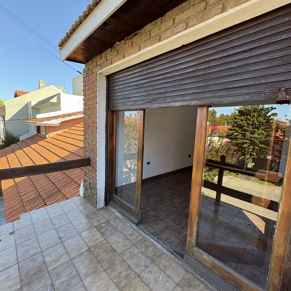 Venta de chalet en PH 5 ambientes en Villa Primera