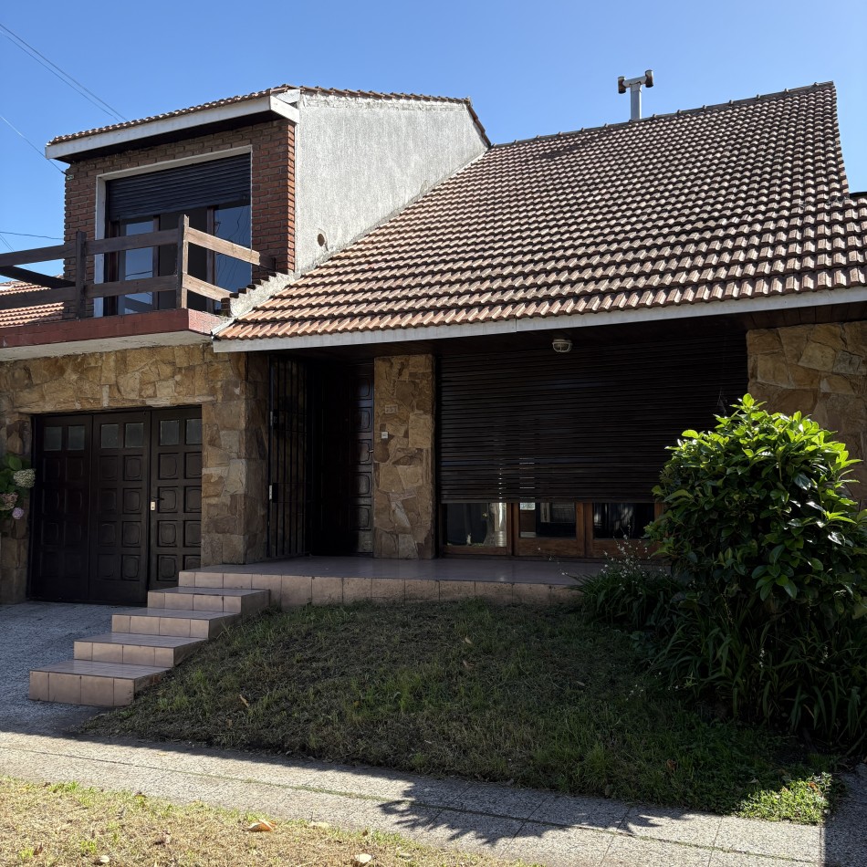 Venta de chalet en PH 5 ambientes en Villa Primera