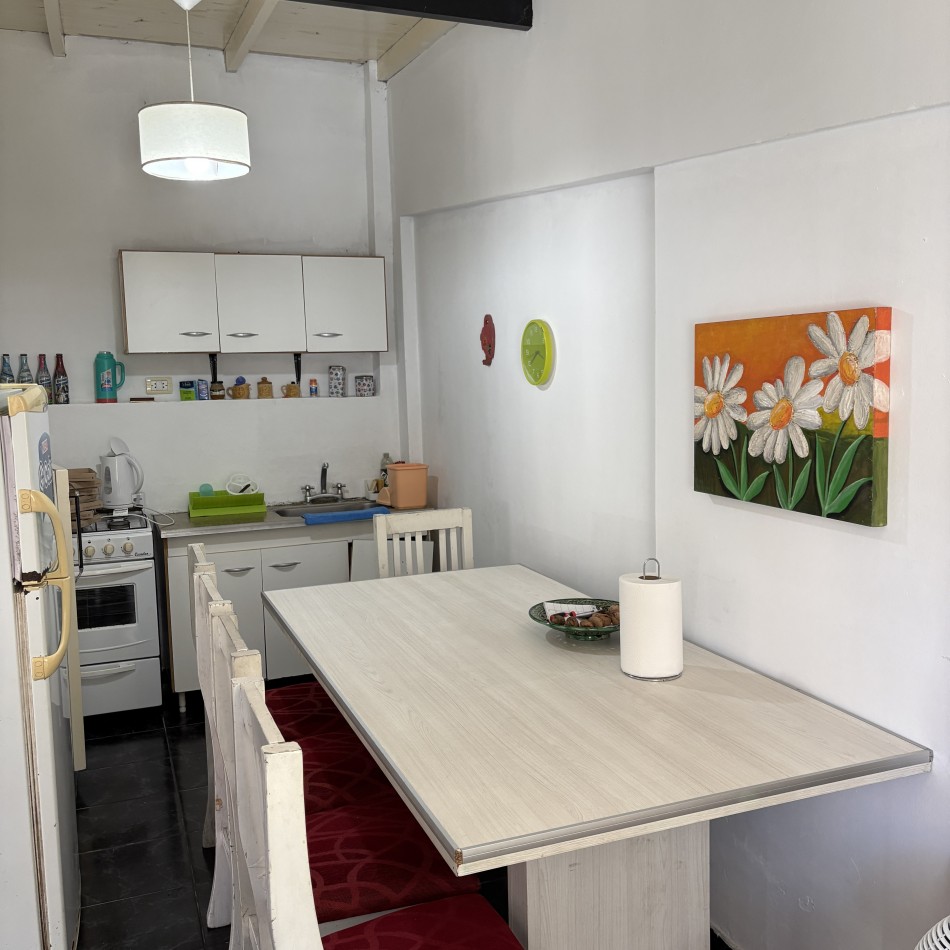 Venta de casa 3 ambientes mas departamento en los Pinares