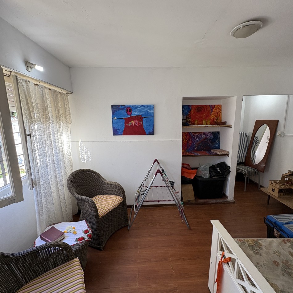 Venta de casa 3 ambientes mas departamento en los Pinares