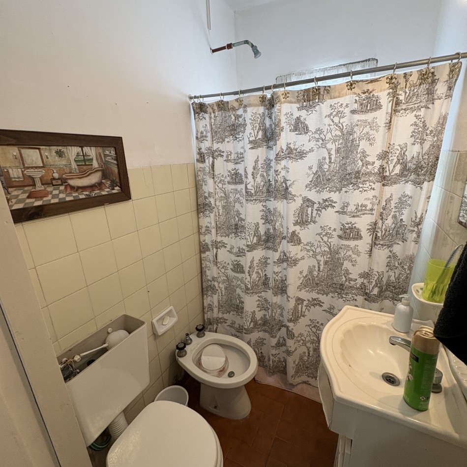 Venta de casa 3 ambientes mas departamento en los Pinares