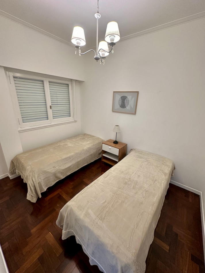 Venta departamento 3 ambientes a la calle en el centro