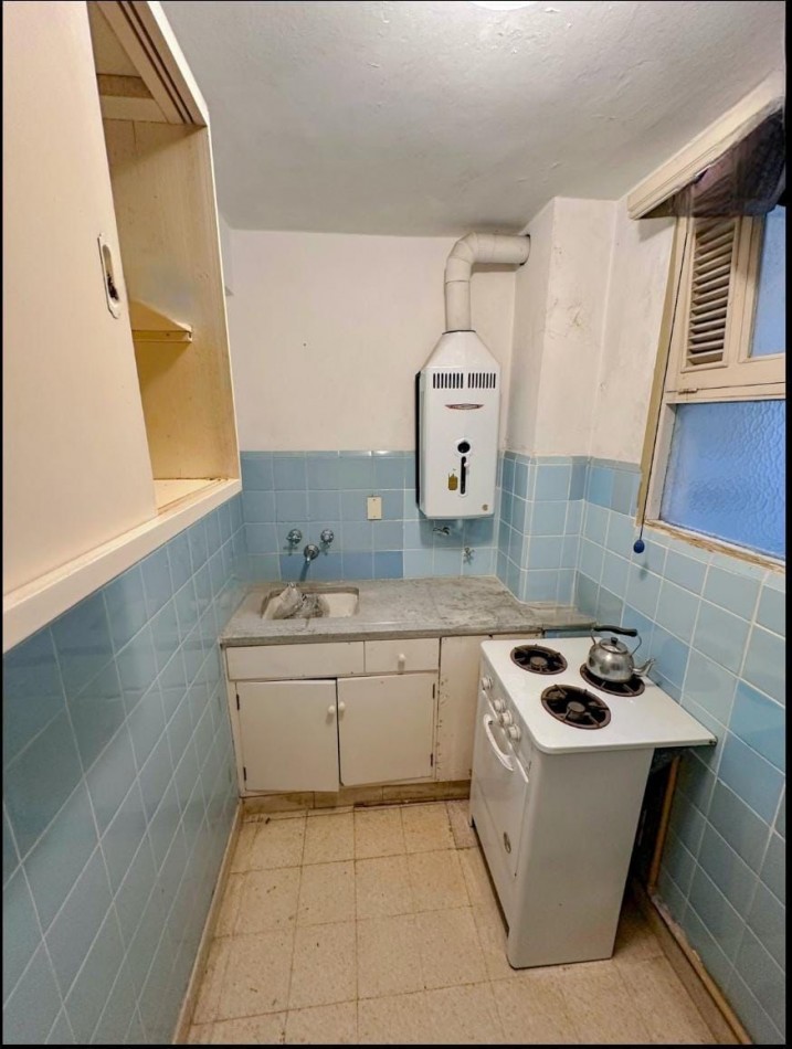 Venta departamento 2 ambientes con balcon a la calle