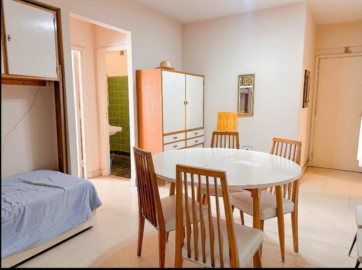 Venta departamento 2 ambientes con balcon a la calle