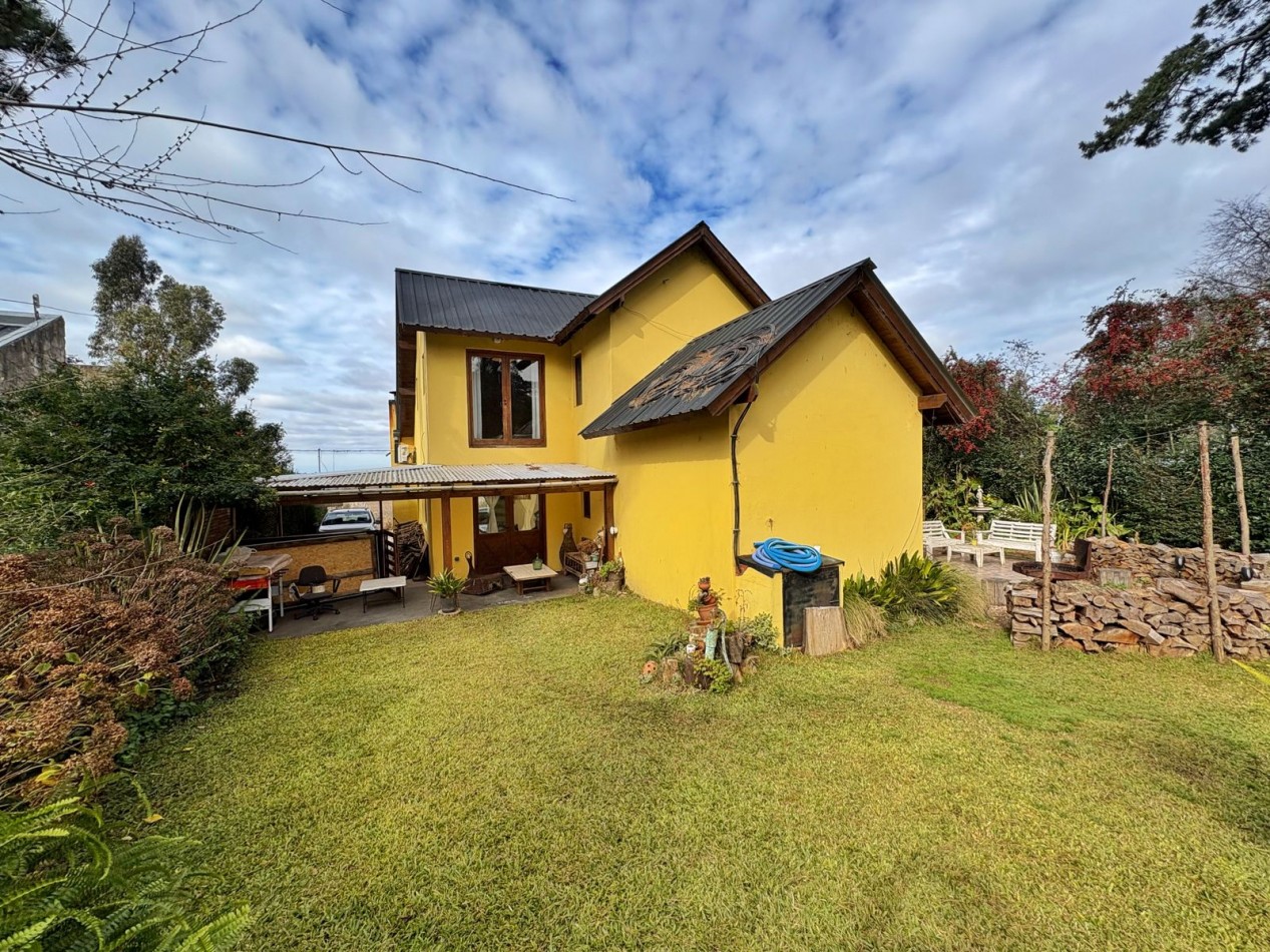 Venta de casa 5 ambientes en Sierra de los Padres 