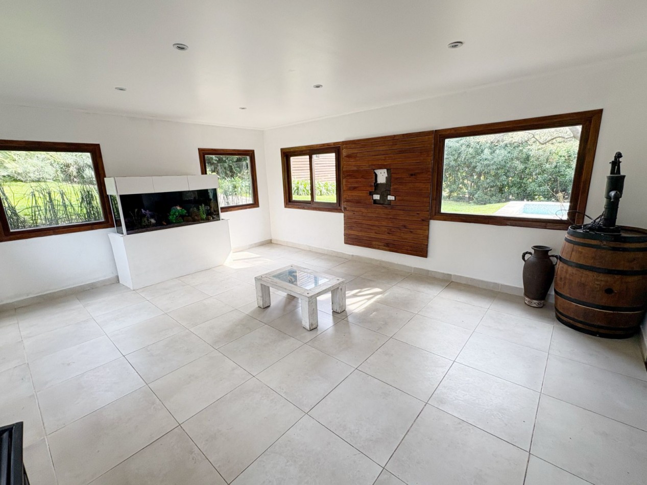Venta de casa 4 ambientes mas cabaña en Sierra de los Padres