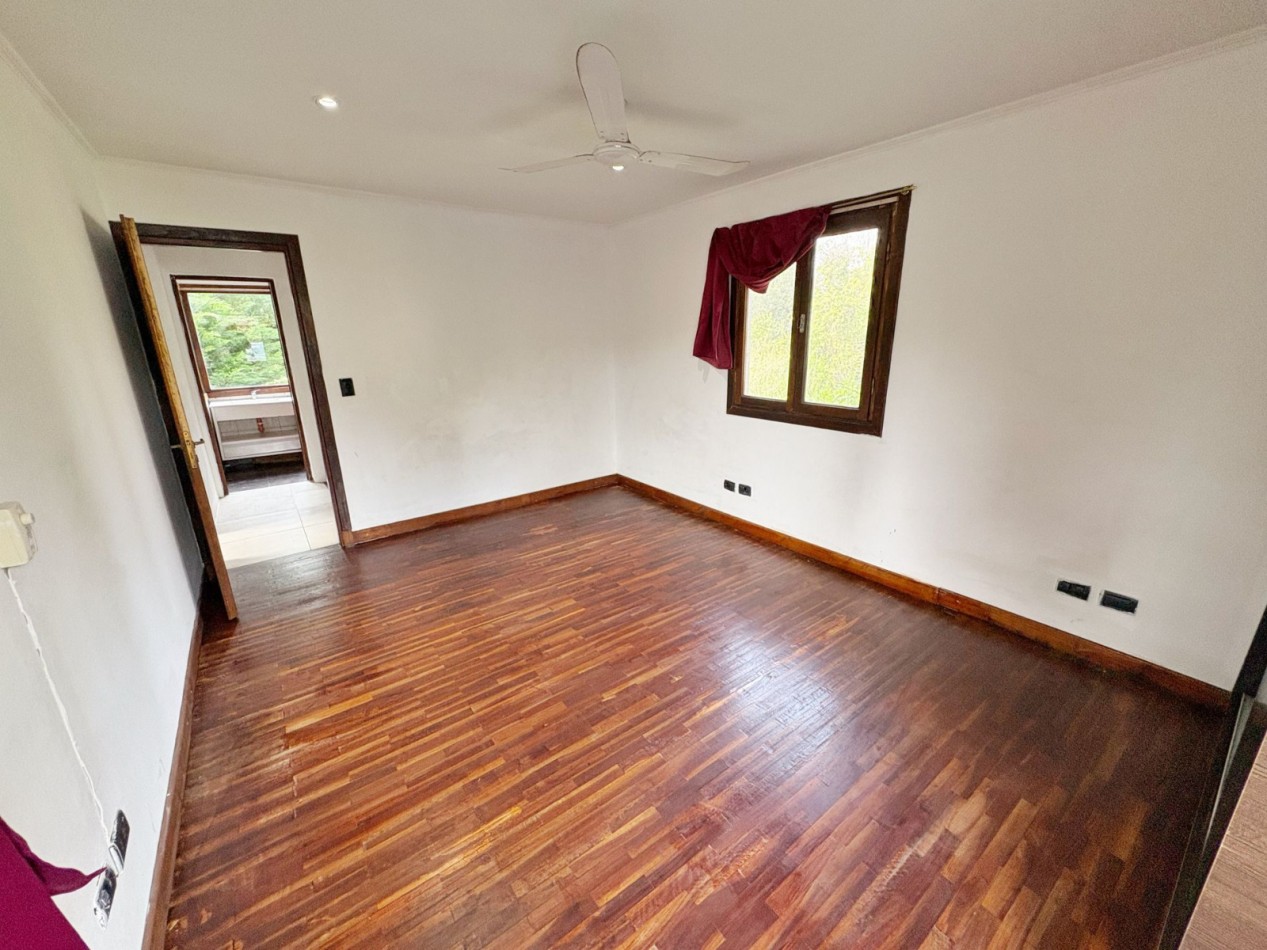 Venta de casa 4 ambientes mas cabaña en Sierra de los Padres