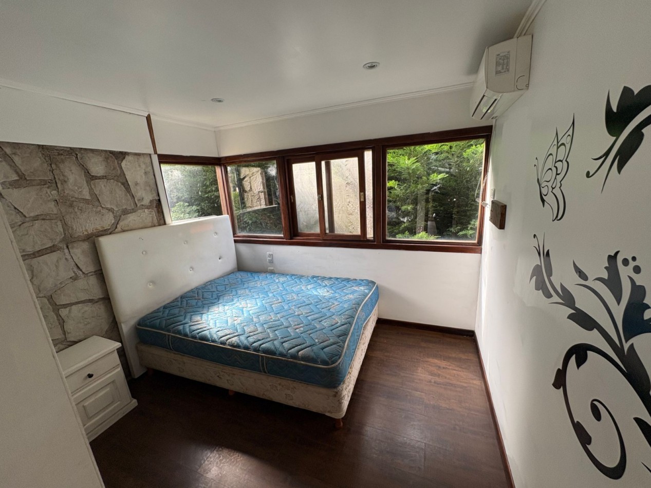 Venta de casa 4 ambientes mas cabaña en Sierra de los Padres