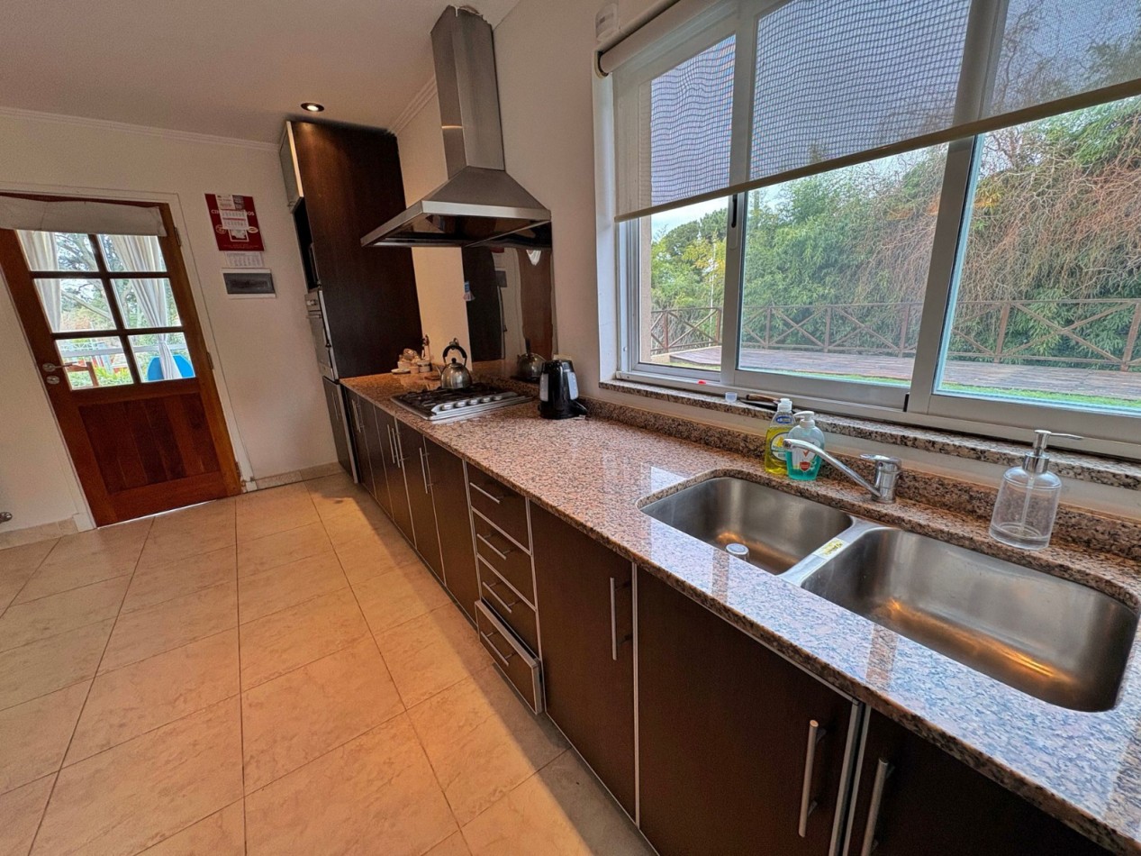 Venta de casa 3 ambientes en Sierra de los Padres 