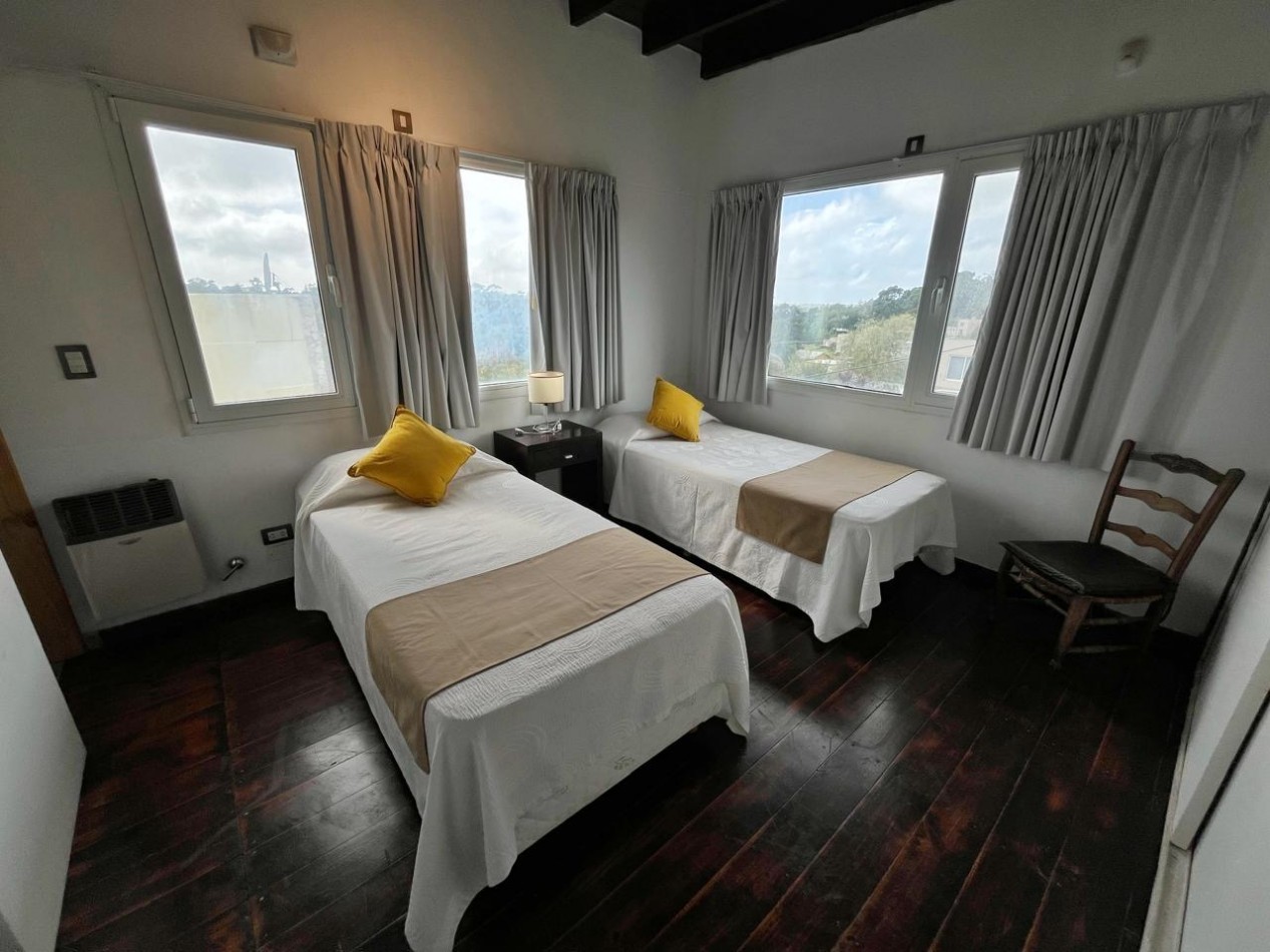 Venta de Casa sobre de Lotes en Sierras de Los Padres 