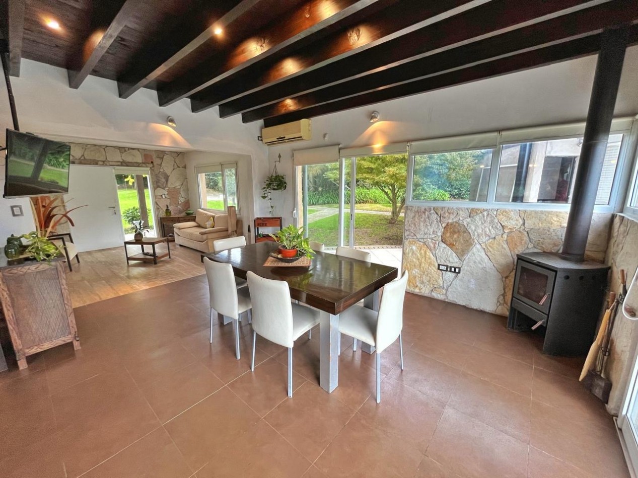 Venta de Casa sobre de Lotes en Sierras de Los Padres 