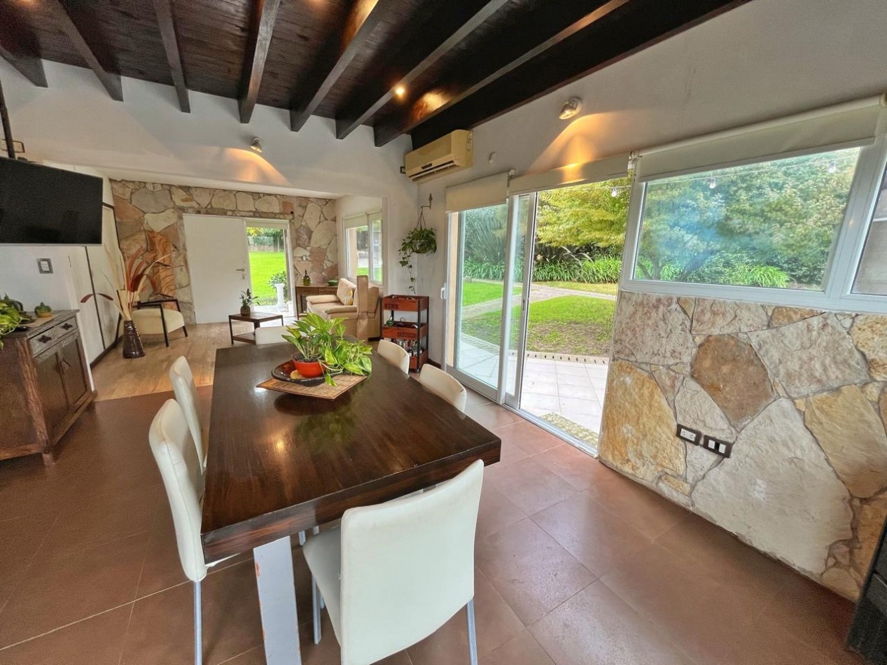 Venta de Casa sobre de Lotes en Sierras de Los Padres 