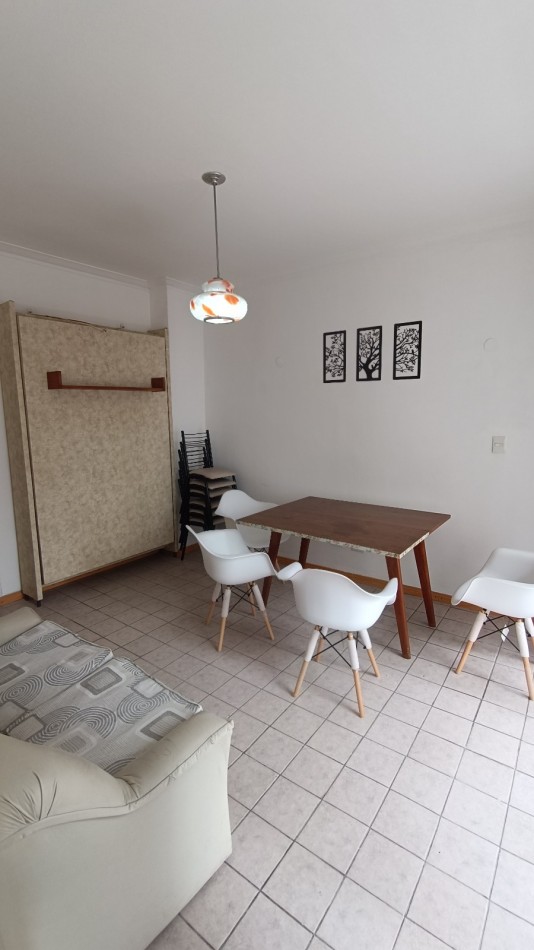 Venta departamento 2 ambientes con balcon en zona Aldrey