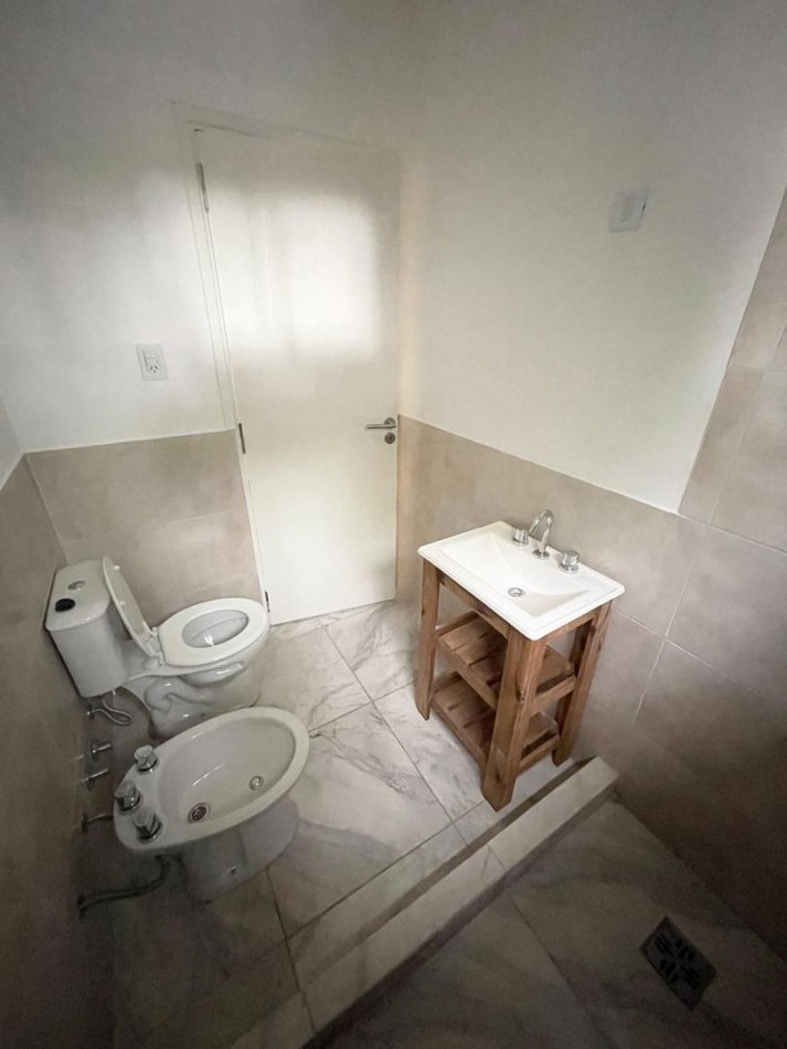 Venta Ph a la calle en Planta Alta en barrio Don Bosco