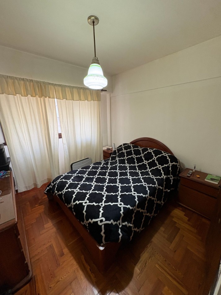 Venta departamento 2 ambientes con dependencia en el centro