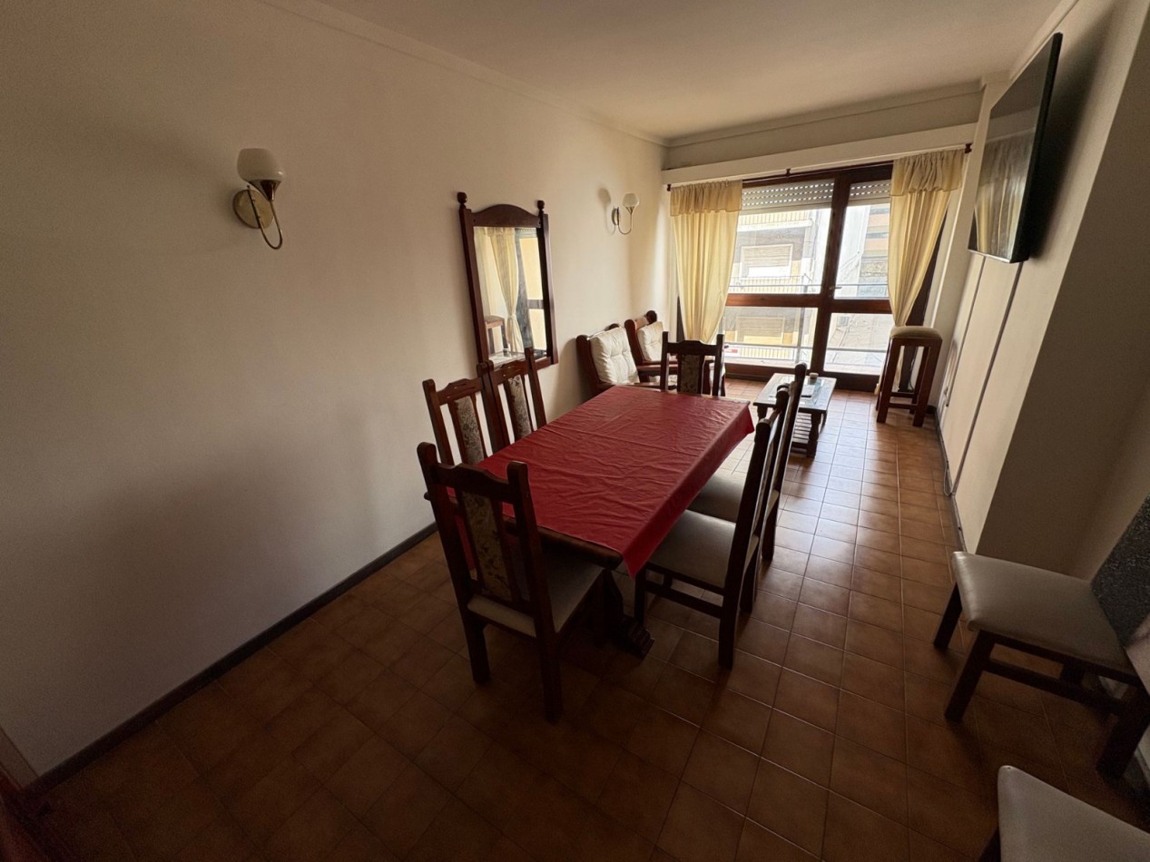 Venta departamento 2 ambientes con dependencia en el centro