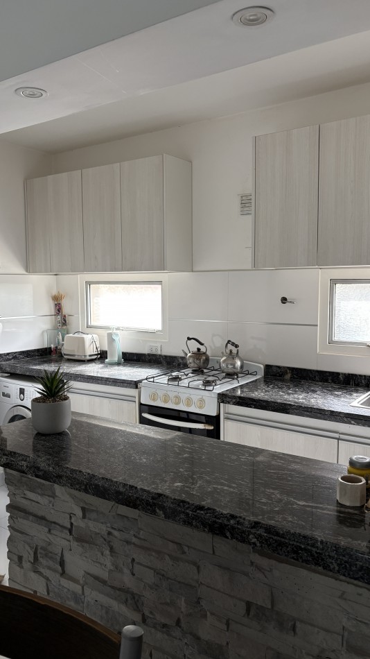 Venta departamento 3 ambientes en Ameghino Florentino 