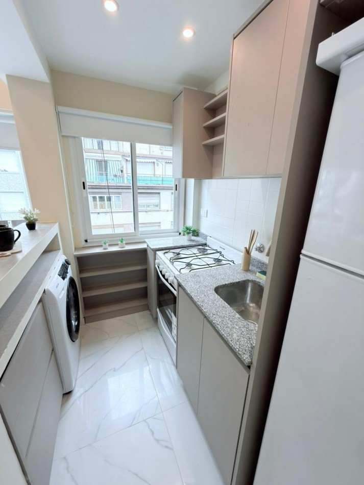 Venta departamento 1 ambiente a la calle con balcon