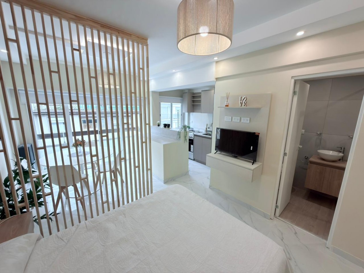 Venta departamento 1 ambiente a la calle con balcon