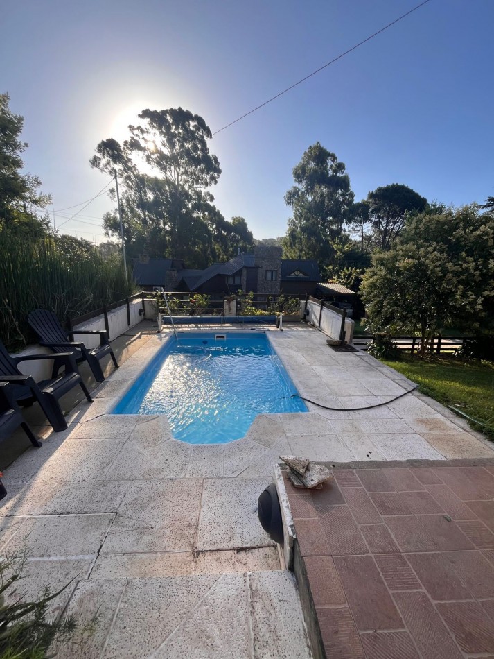 Venta de complejo de cabañas en Sierra de los Padres 