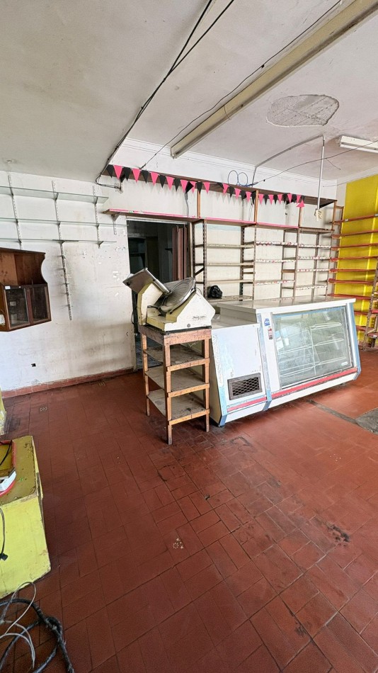 Local Comercial en Alquiler - Zona Estrada, a metros de la Costa