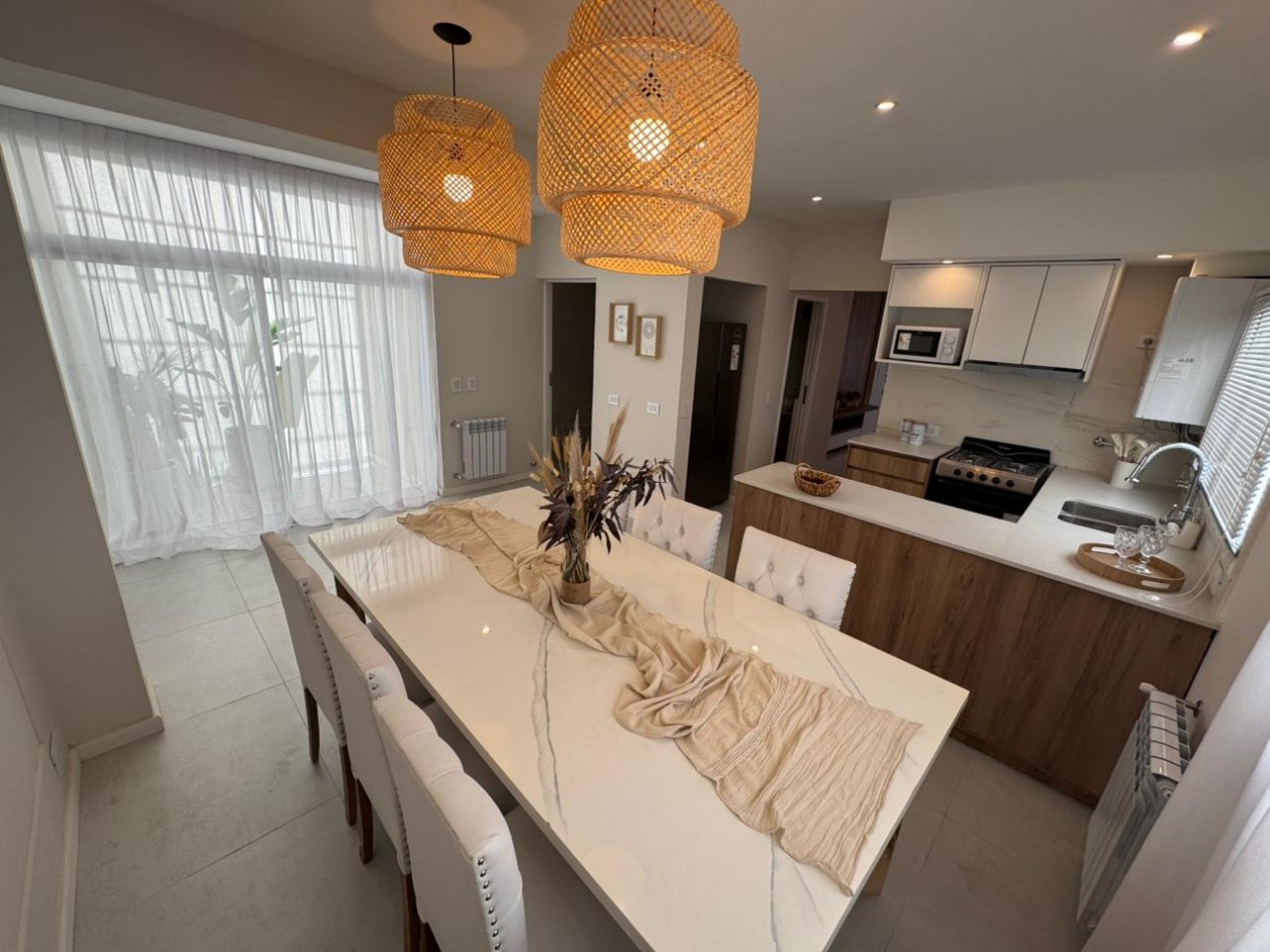 Venta de chalet en PH 4 ambientes en zona terminal vieja