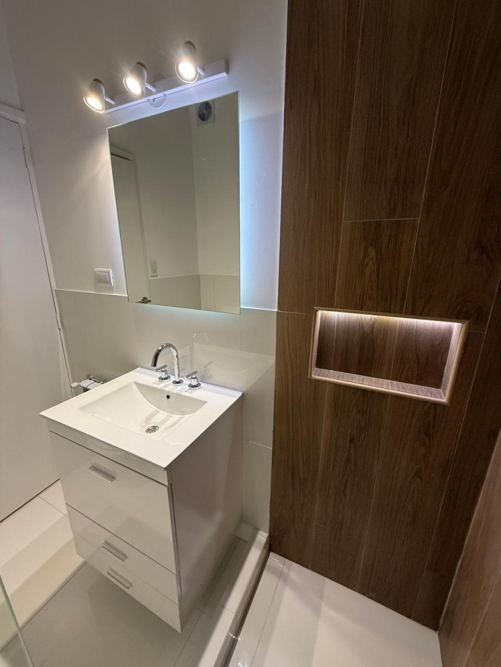 Venta departamento 3 ambientes con patio en zona terminal vieja