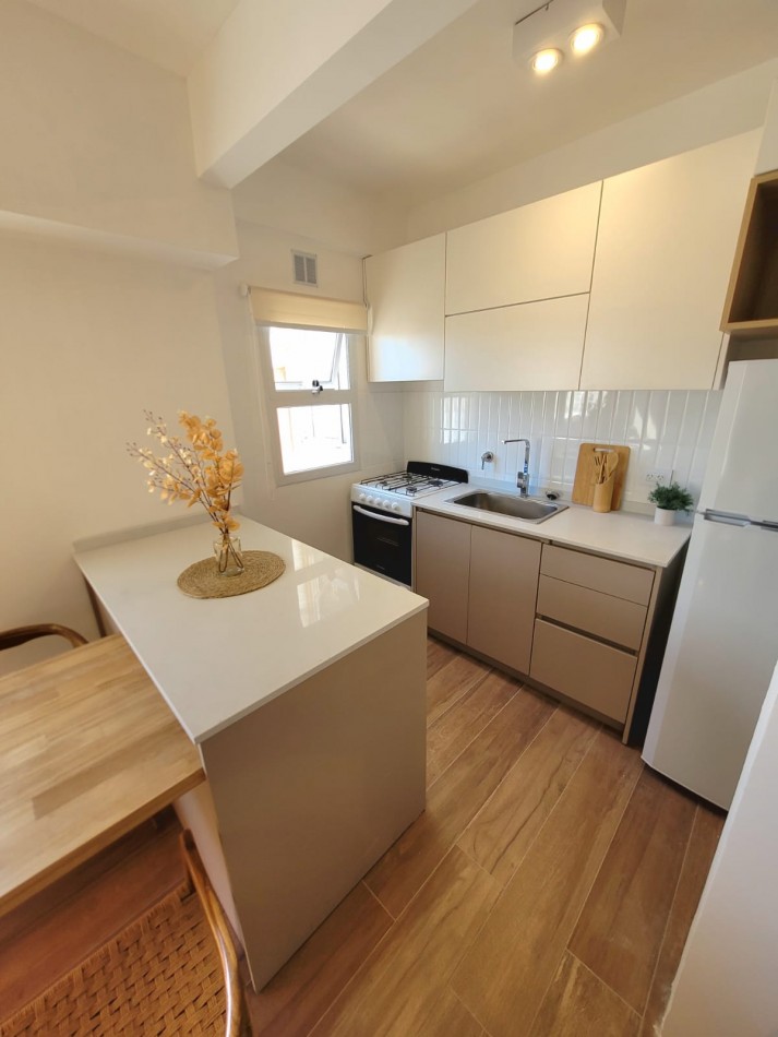 Venta departamento 2 ambientes reciclado en zona terminal vieja