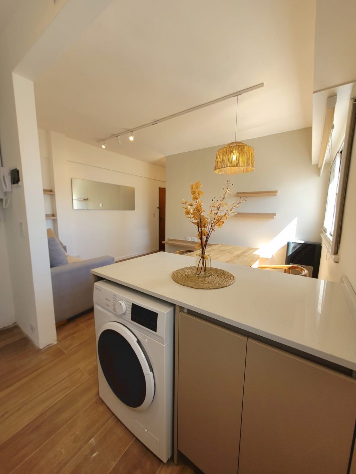 Venta departamento 2 ambientes reciclado en zona terminal vieja