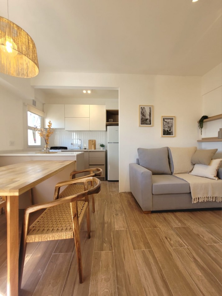 Venta departamento 2 ambientes reciclado en zona terminal vieja