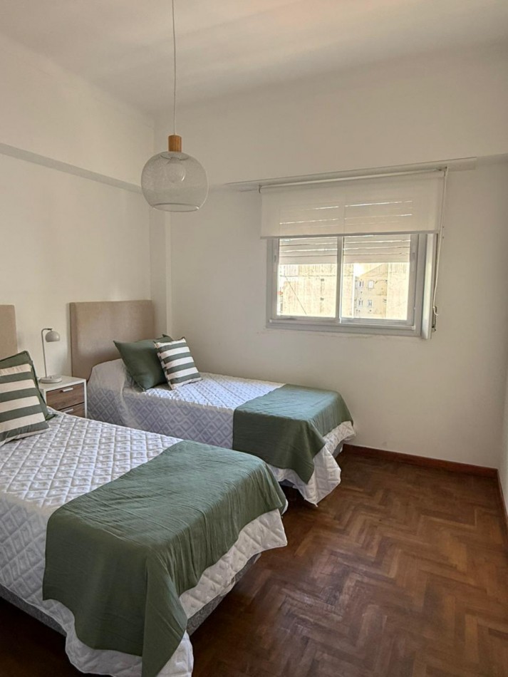 Venta departamento 3 ambientes con dependencia y balcon terraza a la calle