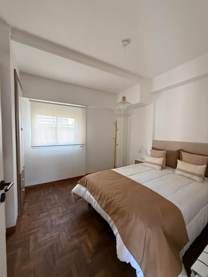 Venta departamento 3 ambientes con dependencia y balcon terraza a la calle