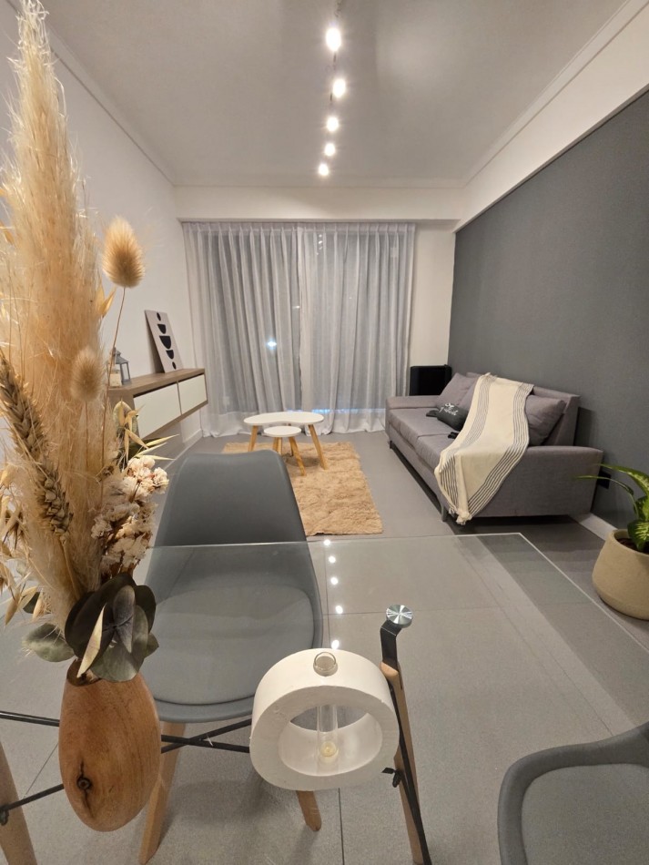 Venta departamento 2 ambientes con dependencia en el centro
