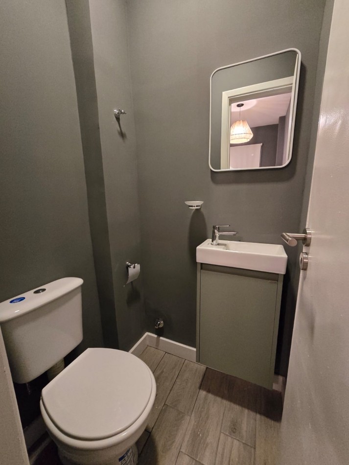Venta departamento 2 ambientes con dependencia en el centro