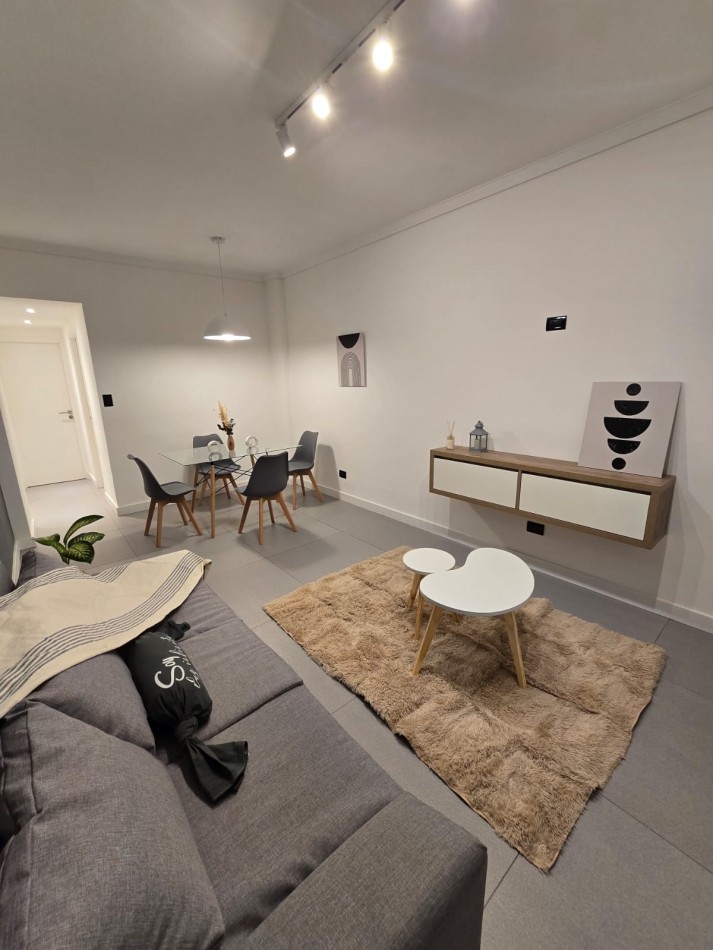 Venta departamento 2 ambientes con dependencia en el centro