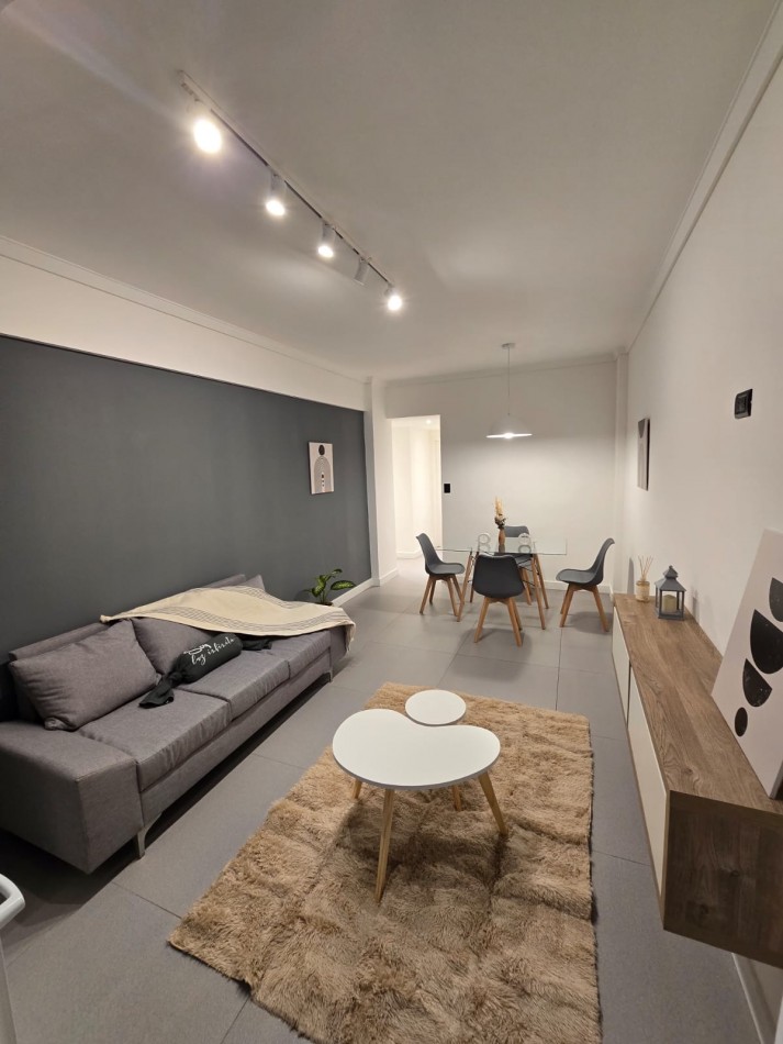 Venta departamento 2 ambientes con dependencia en el centro