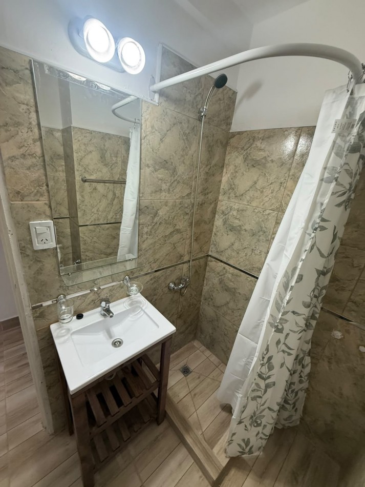 Venta departamento 2 ambientes con balcon a la calle