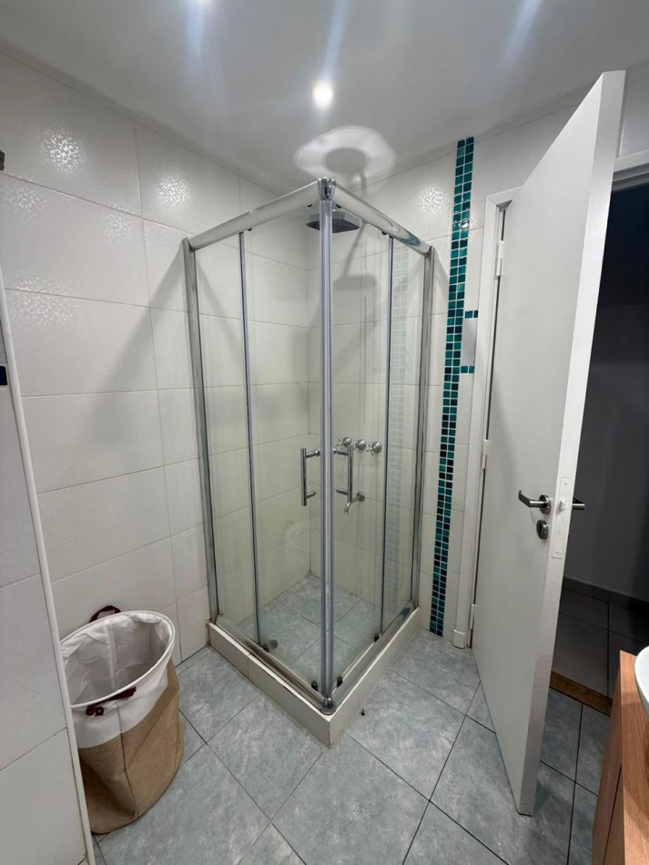 Venta departamento 2 ambientes con dependencia en Plaza Colon 