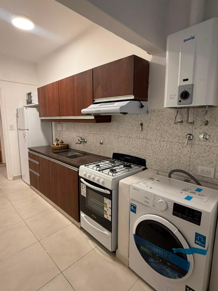 Venta departamento 2 ambientes con dependencia en Plaza Colon 