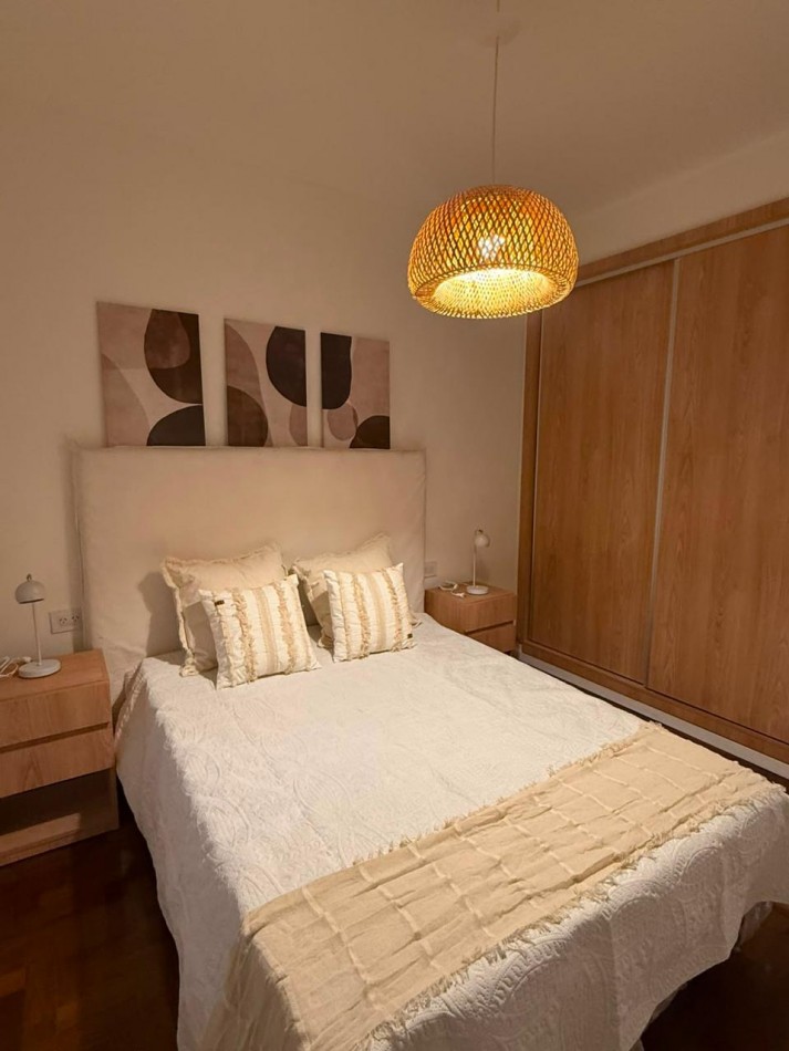 Venta departamento 2 ambientes con dependencia en Plaza Colon 
