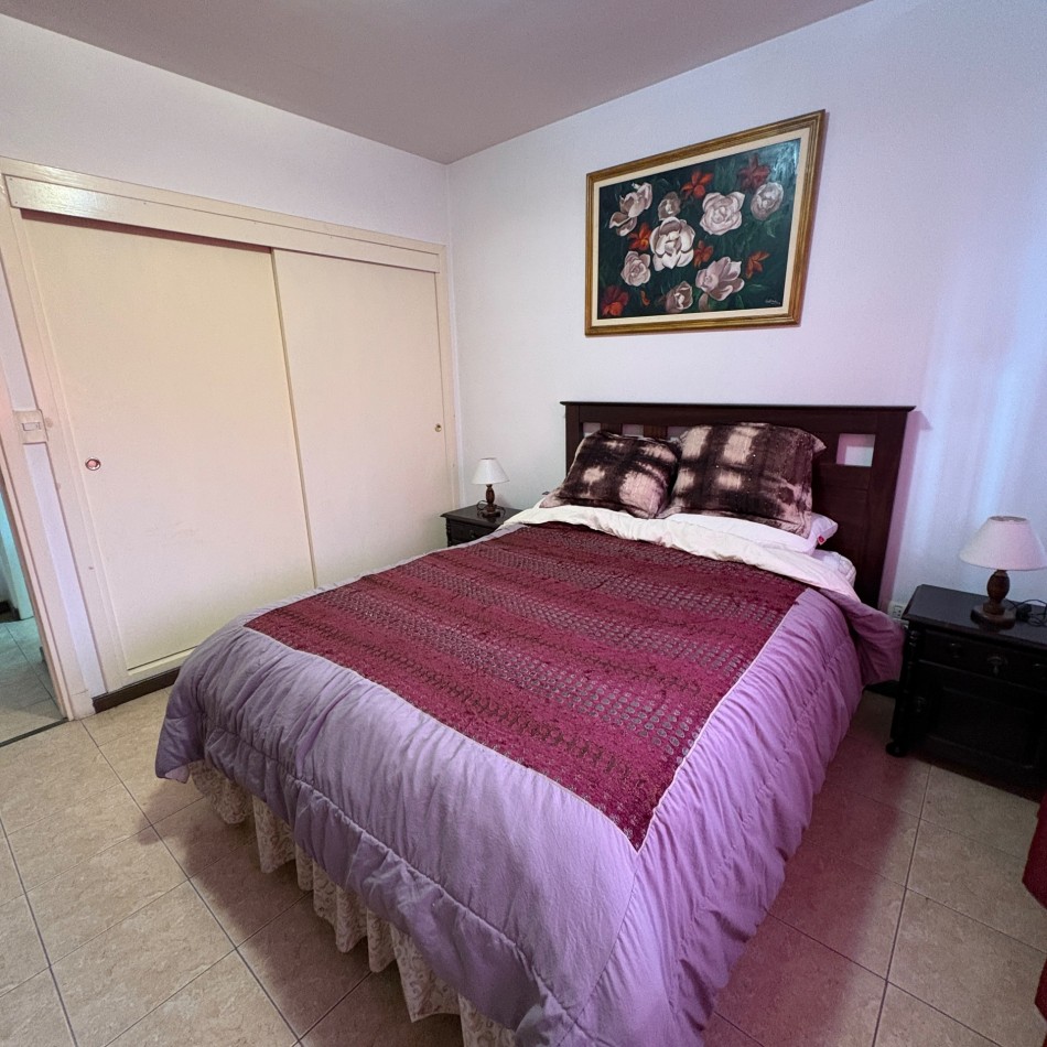 Venta departamento 2 ambientes con balcon al frente en Chauvin 