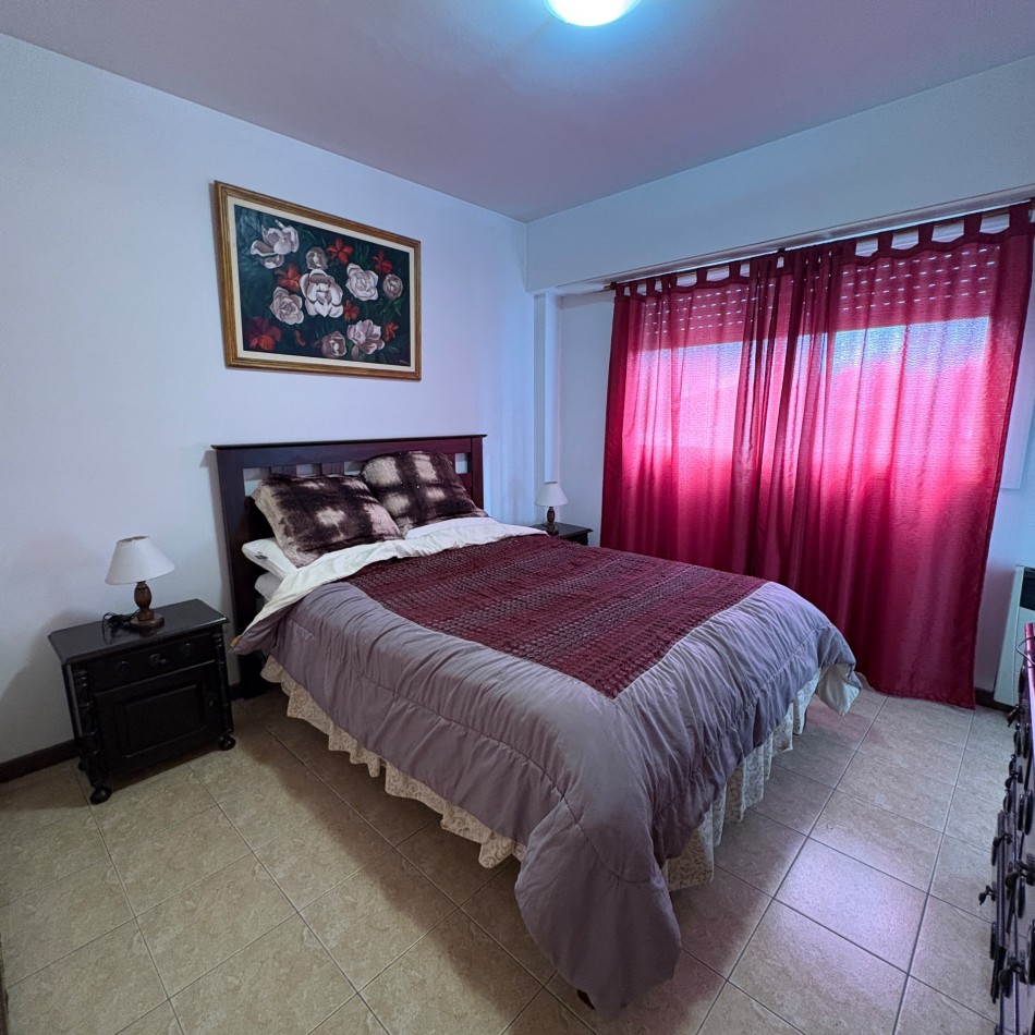 Venta departamento 2 ambientes con balcon al frente en Chauvin 