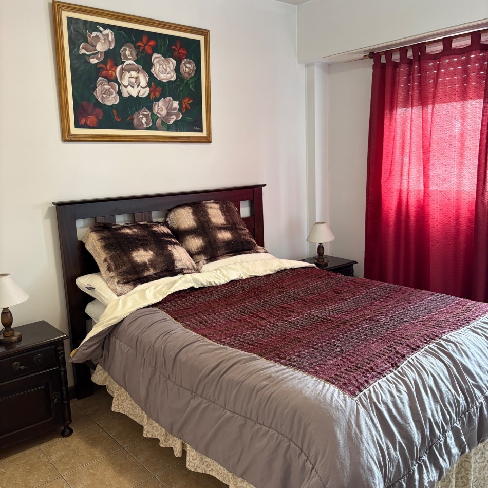 Venta departamento 2 ambientes con balcon al frente en Chauvin 