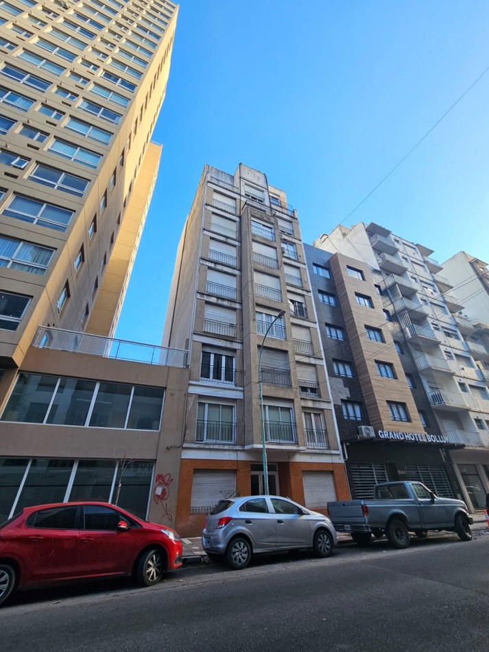 Venta departamento monoambiente a la calle zona aldrey